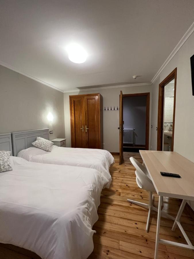 Regueiro Hotel Tox